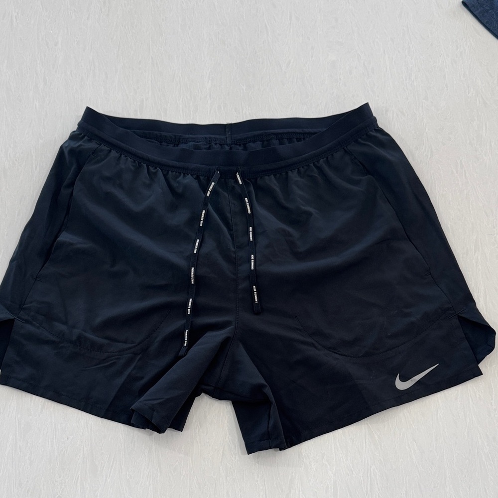 Nike Men's Stride Running Shorts Medium Black Athletic Shorts
